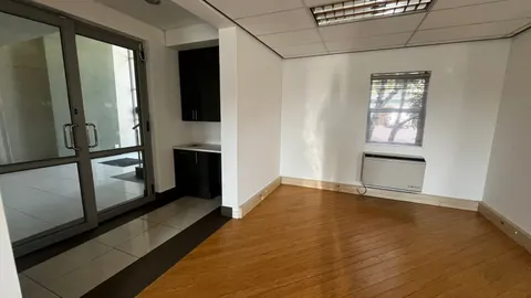 Waterford Office Park, Cnr Witkoppen & Waterford dr, Fourways - 434m² (8)